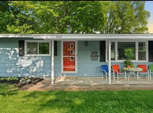 208 8th St, Frankfort, MI 49635