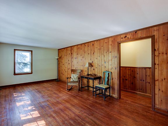 4th image of 217 Beechwood Dr