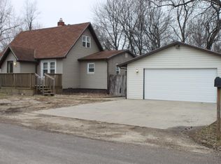 113 Holland Ct, Creve Coeur, IL