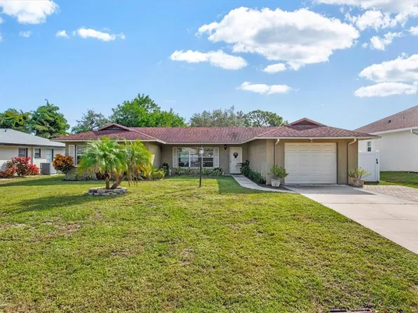 3431 Fenway Dr, Sarasota, FL 34232