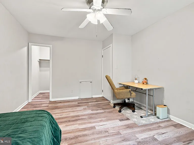 3814 Lyndhurst Dr #203 — Photo 17