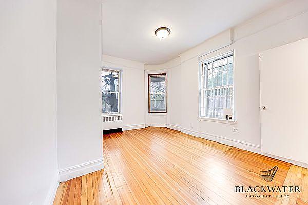 1st image of 936 W End Ave APT B12