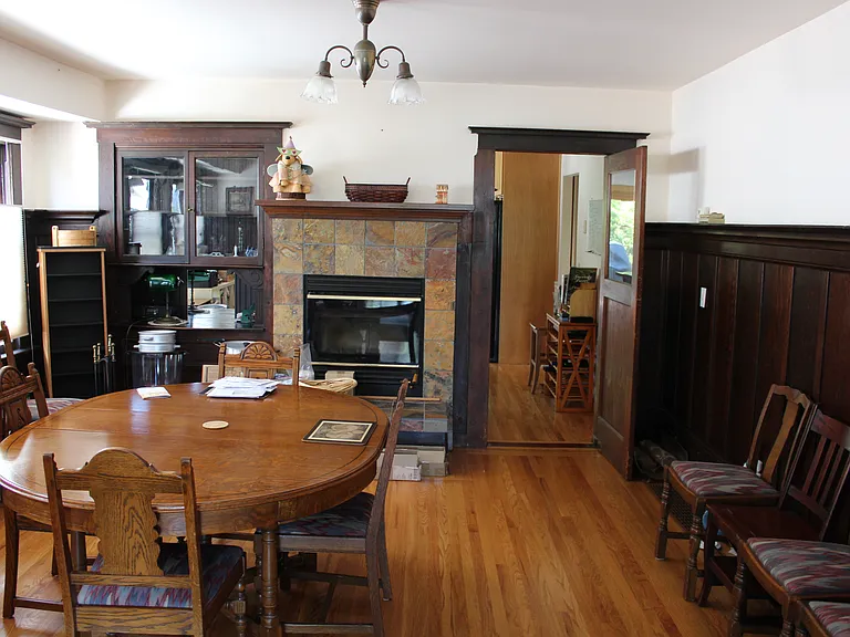 1033 Peralta Ave — Photo 8