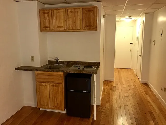 Studio, 1.0 bath, $1,995 — Photo 3