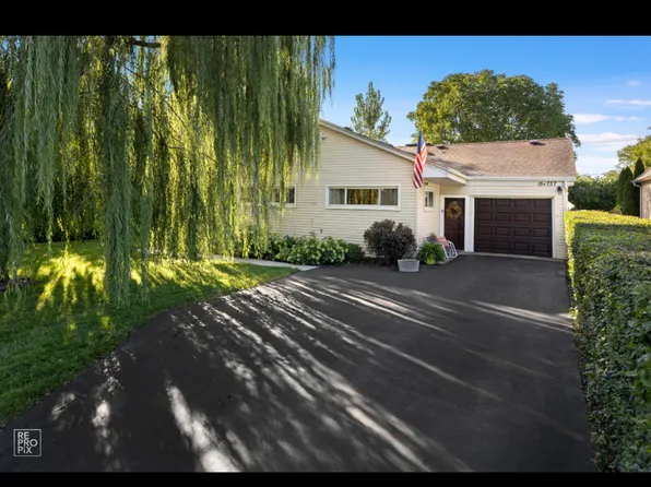 15W737 79th St, Burr Ridge, IL 60527