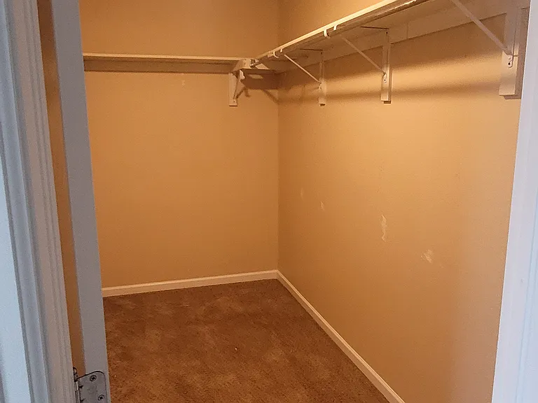 10022 Altura St — Photo 9