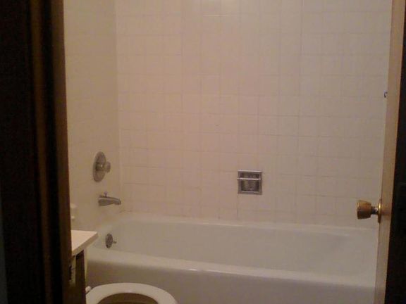 5th image of 1032 Eisenhower Cir