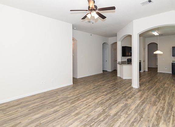 4th image of 2503 Montecito Ln