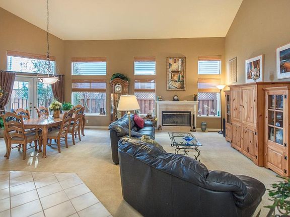 3rd image of 1847 Adobe Creek Dr
