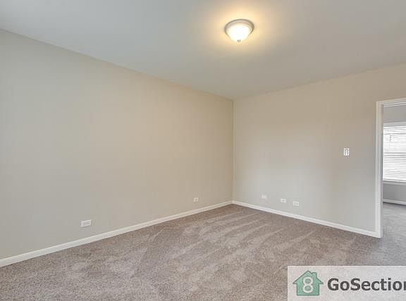4th image of 2414 N Kilbourn Ave