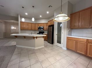 9436 Emerald Cove Ln, Elk Grove, CA