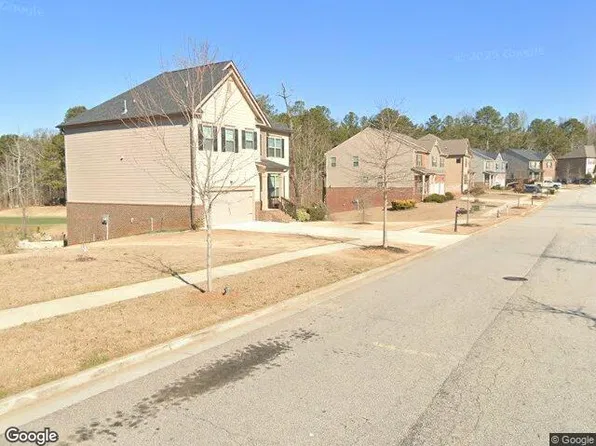 8032 Louis Dr, Locust Grove, GA 30248