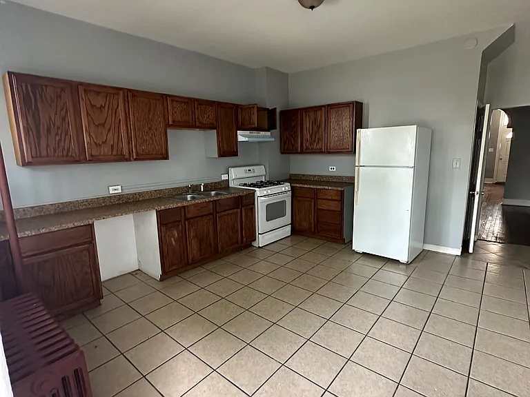 3205 Harwell Ave — Photo 4