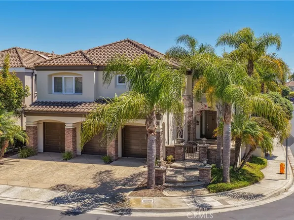 19076 Stonehurst Ln, Huntington Beach, CA 92648