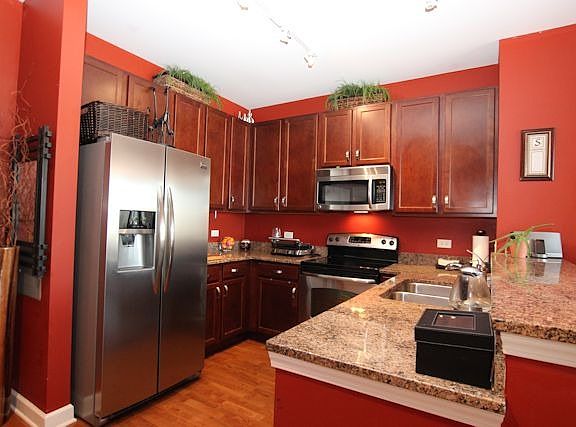 4th image of 1901 S Calumet Ave Unit 812