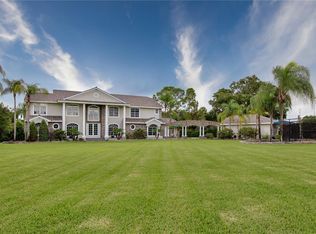 114 Rue Des Chateaux, Tarpon Springs, FL 34688