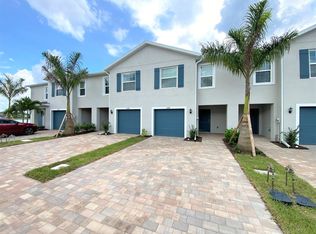 15476 Wildflower Cir, Naples, FL 34119