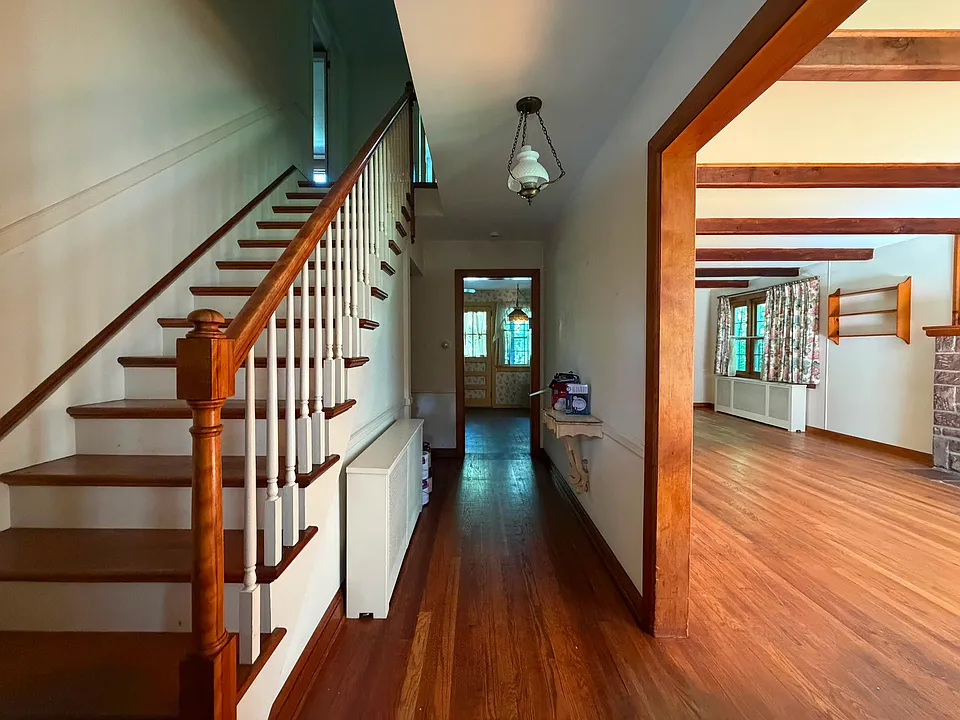 122 Camp Hill Rd