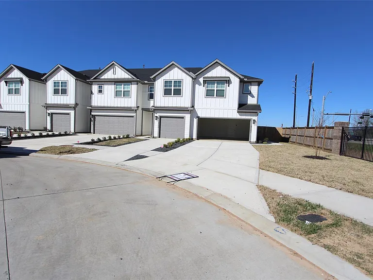 27802 Western Creek Ct — Photo 1