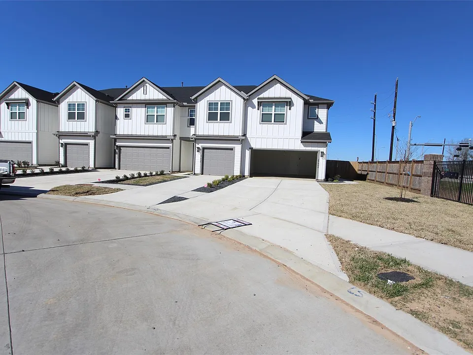 27802 Western Creek Ct