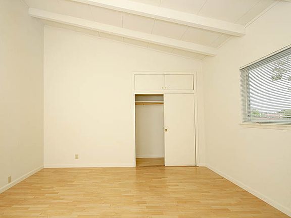 4th image of 524 Kendall Ave APT 05