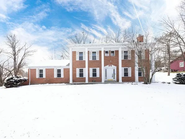 4989 Pebblevalley Dr, Cincinnati, OH 45252