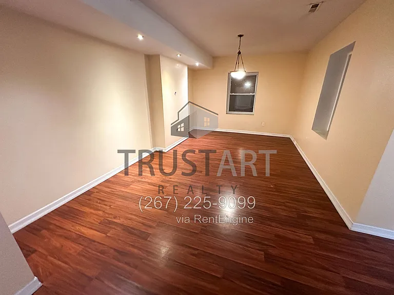 6908 Old York Rd — Photo 10