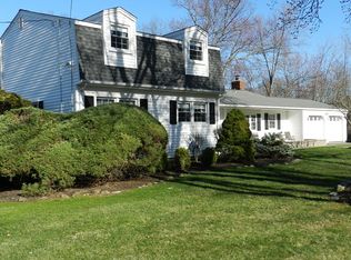 30 Elliot Rd, Parsippany, NJ 07054
