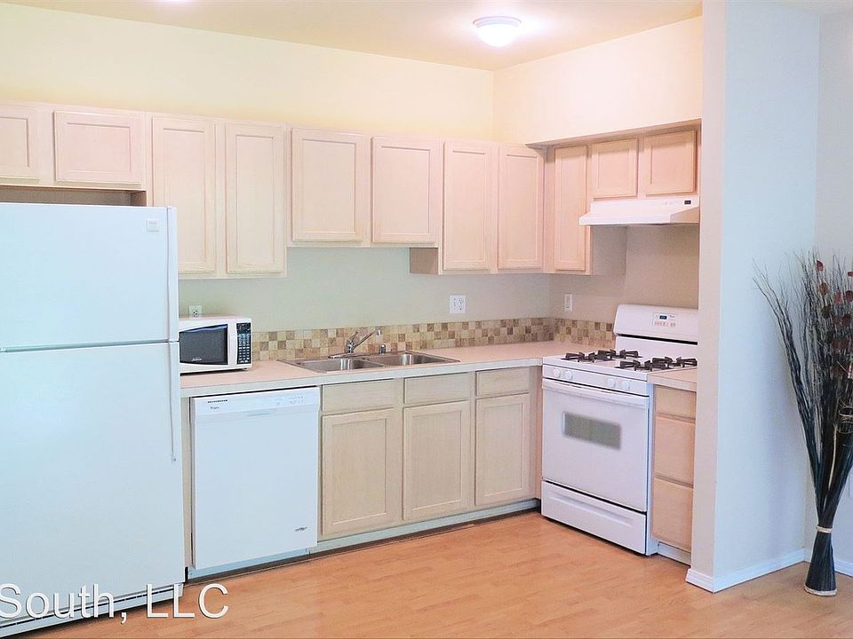 1st image of 31900 104th Ave SE APT C104