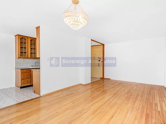 4th image of 3130 Irwin Ave APT 7A