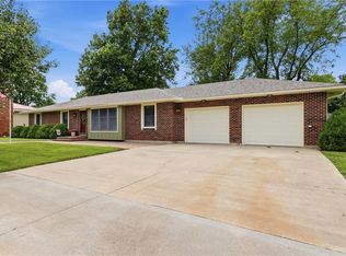242 SE 131st Rd, Warrensburg, MO 64093