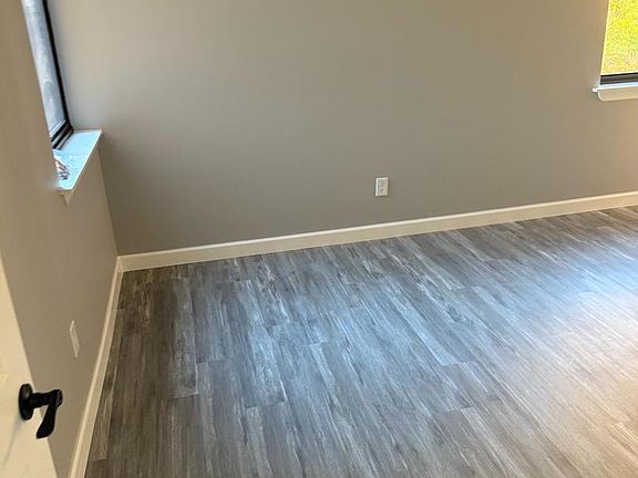 4th image of 6029 Majors Ln APT 4