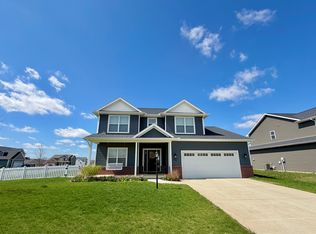 1604 Oliger Dr, Mahomet, IL 61853