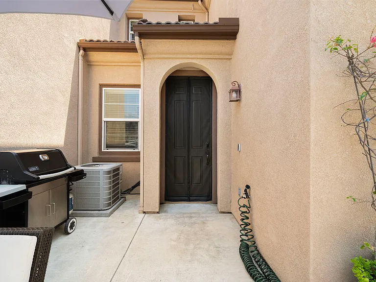 13190 Murano Ave — Photo 20