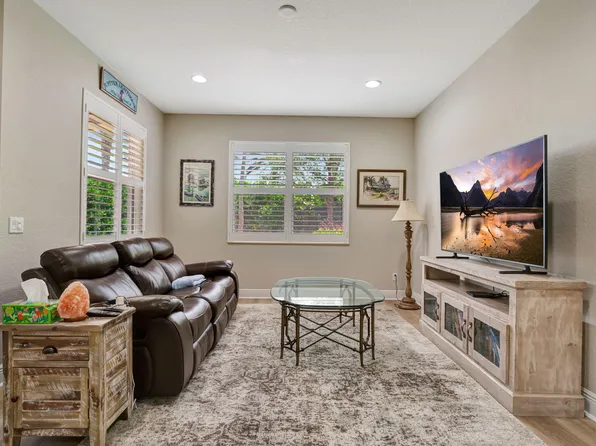 5030 Dulce Court, Palm Beach Gardens, FL 33418