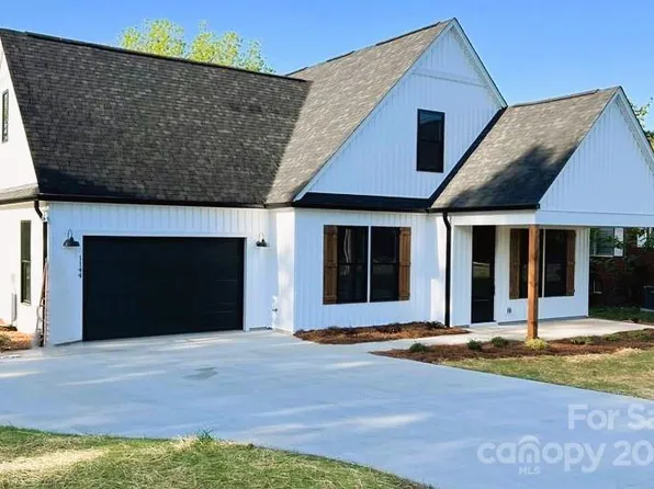 27698 Taylor Ln, Albemarle, NC 28001