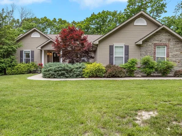 434 Winding Woods Dr, Troy, MO 63379