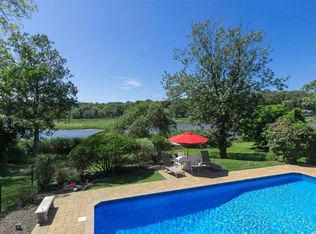 410 River Rd, Saint James, NY 11780