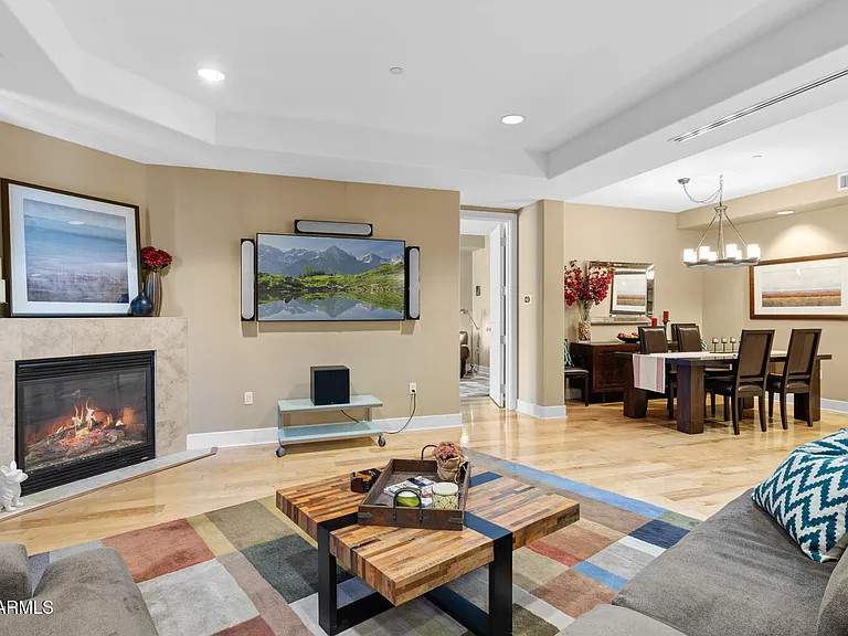 2211 E Camelback Rd #207 — Photo 11