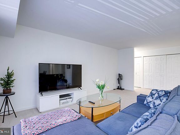 5th image of 7903 Dassett Ct APT 304