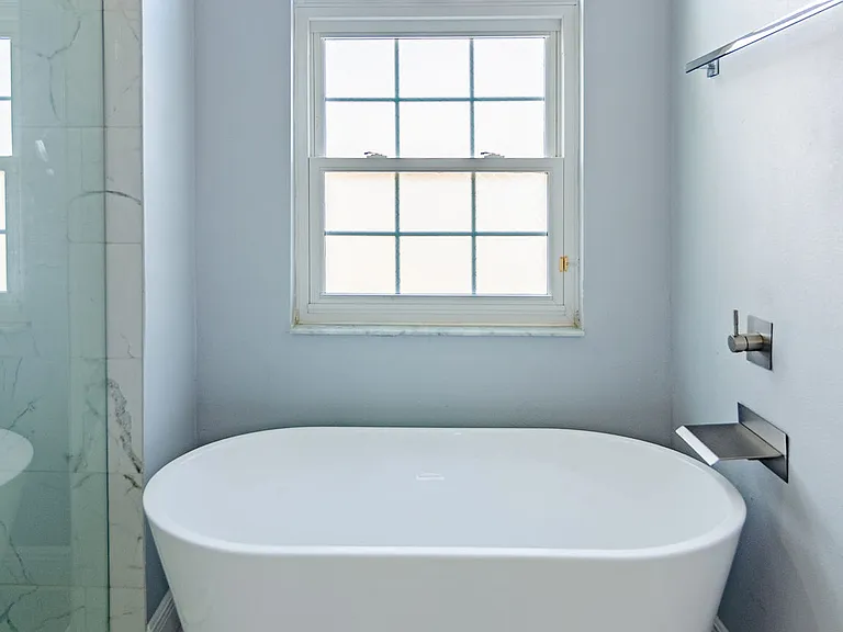 868 Huntington St NE — Photo 24
