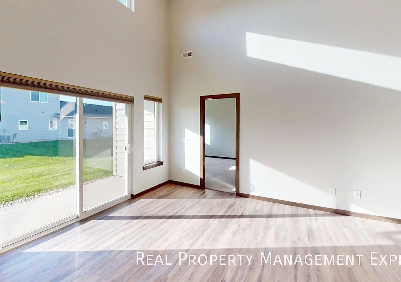 2 Bed 2 Bath Home in Southeast Sioux Falls — Photo 4