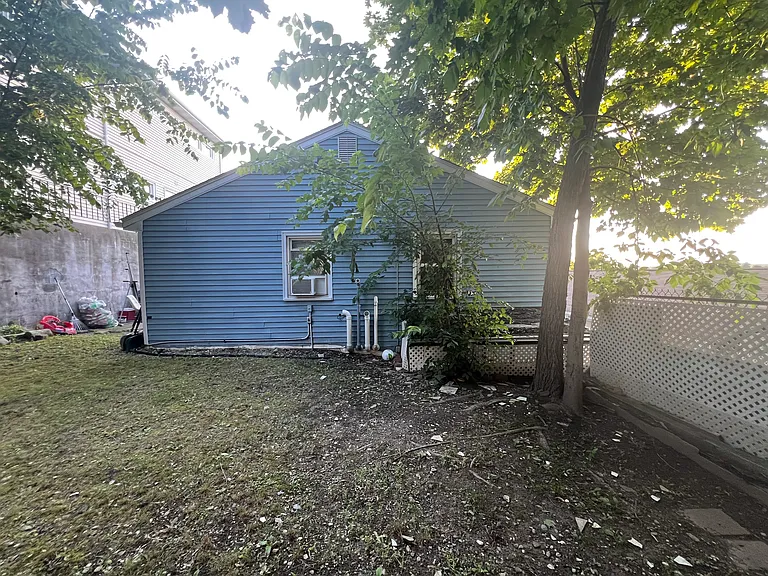 18 Woodside Ave #1 — Photo 10