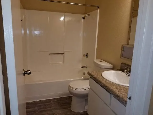 Mesa Gardens Apartment — Photo 7