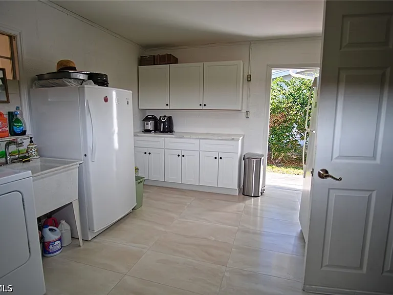 1930 Indian Creek Dr — Photo 19