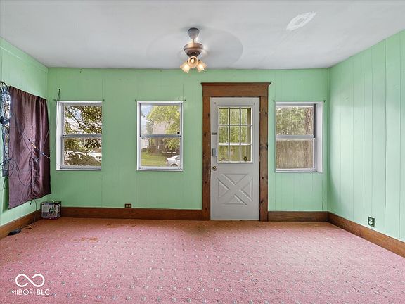 3rd image of 315 E North St
