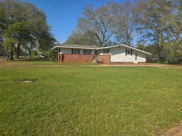 121 Ann St, Enterprise, AL 36330