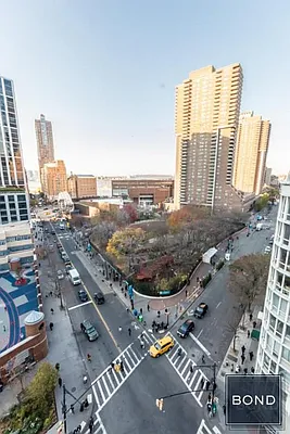 Rented by Bond New York | media 8