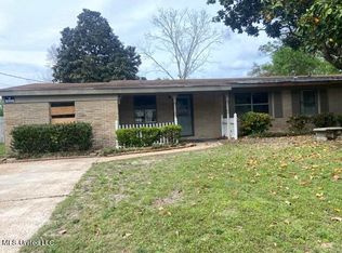 2130 Driftwood Dr, Biloxi, MS 39531