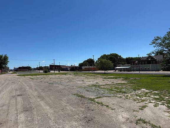 2nd image of 0 W 2nd St